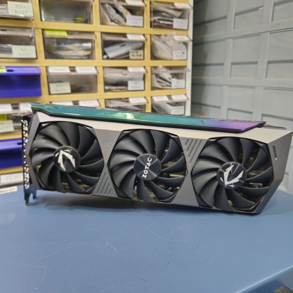 Zotac RTX 3080 AMP Holo