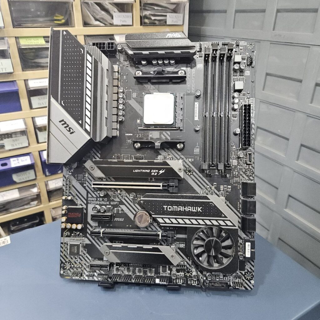 MSI MAG X570
